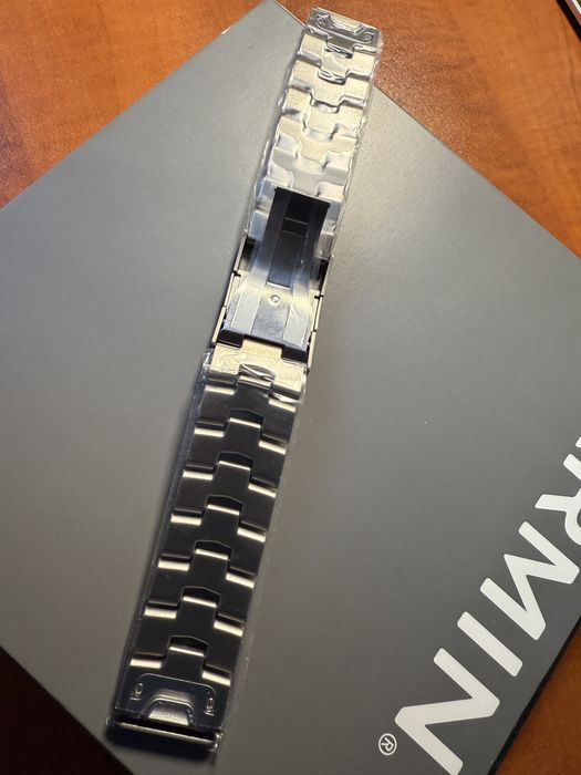 Bransoleta tytanowa Garmin Fenix 8 47mm i inne z pudelkiem