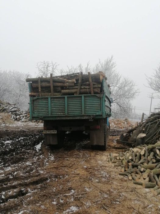 Продам дрова метровка та пиляні
