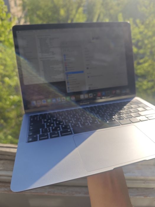 Macbook air m1 8/256gb