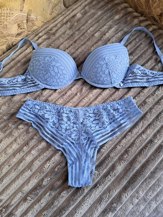 Жіночий комплект нижньої білизни,75В.