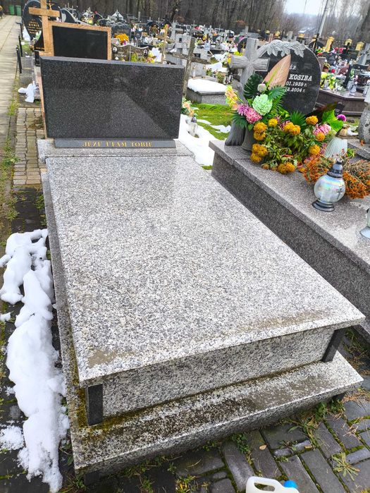 Sprzedam grobowiec Tarnów Mościce 2 osobowy