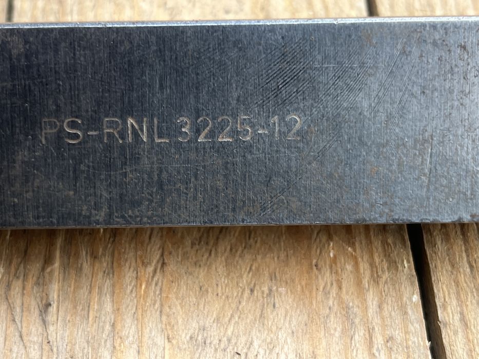 Nóż tokarski składany PS RNL 3225 12 z płytką