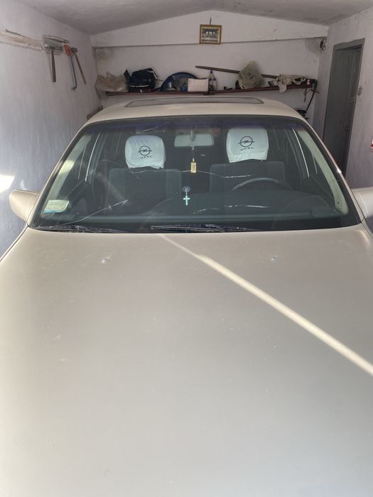 Опель омега а 2,6і