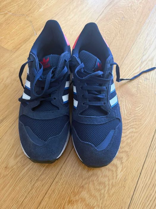 Tênis adidas originais e como novos e comprados na sportino do OeirasParque
