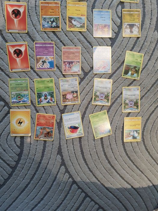 Cartas Pokémon diversas