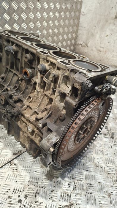 Blok Silnika Z Wałem I Tłokami Volvo S60 2.5T B5254T