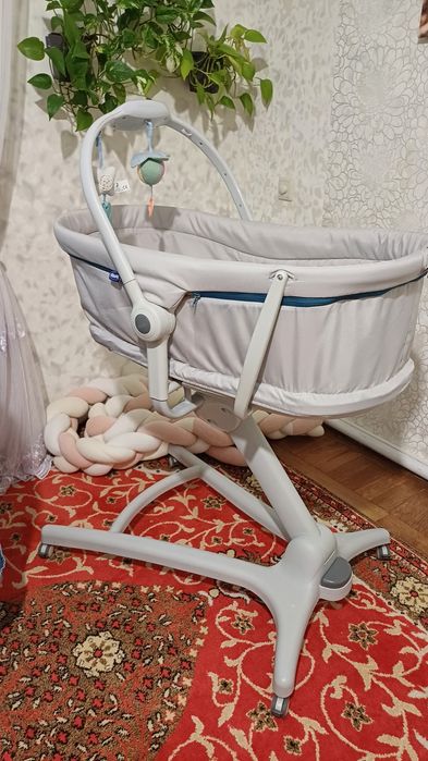 Ліжечко-стульчик 5 в 1 Chicco Baby Hug Pro