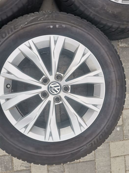 Felgi VW Tiguan Passat Golf Audi Skoda Seat 7Jx17H2 5x112 ET40 TPMS