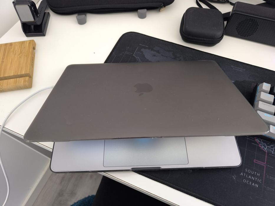 MacBook Pro 2019 Touch Bar 13"