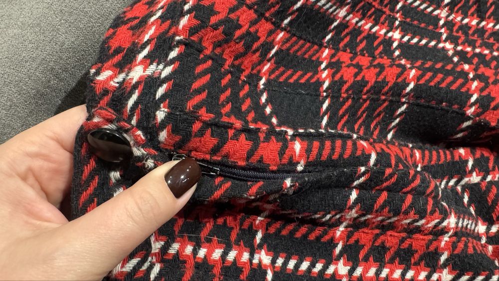 Тепла плісована міді спідниця з вовною