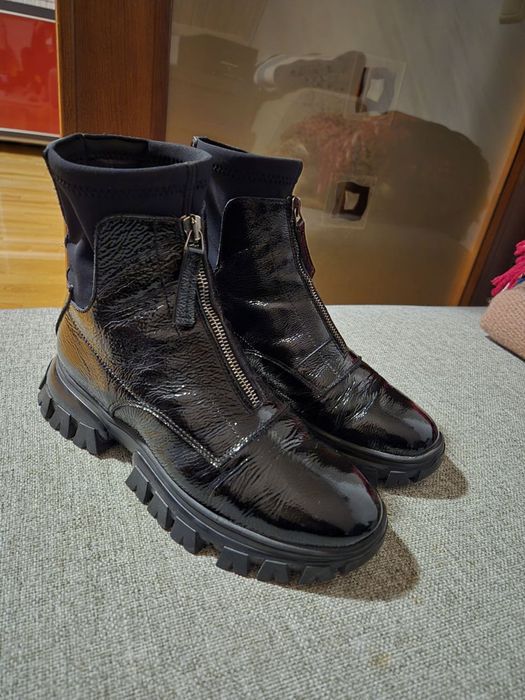 Продам сапожки весна 38 р