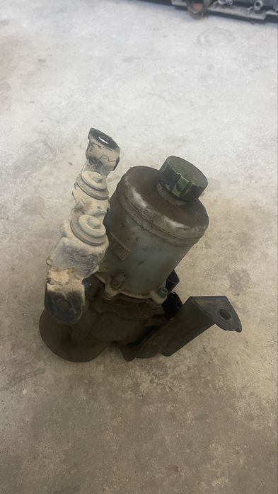 Bomba da direcao skoda, ibiza,vw e audio 2006