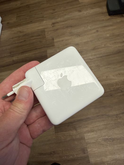 MacBook Pro 14” M1 Pro 16 GB / 1 TB SSD + magic mouse 2