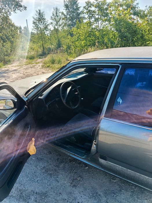 Продам авто toyota carina2
