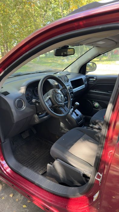 Продам Jeep Compass 2013 року 2,4 бензин