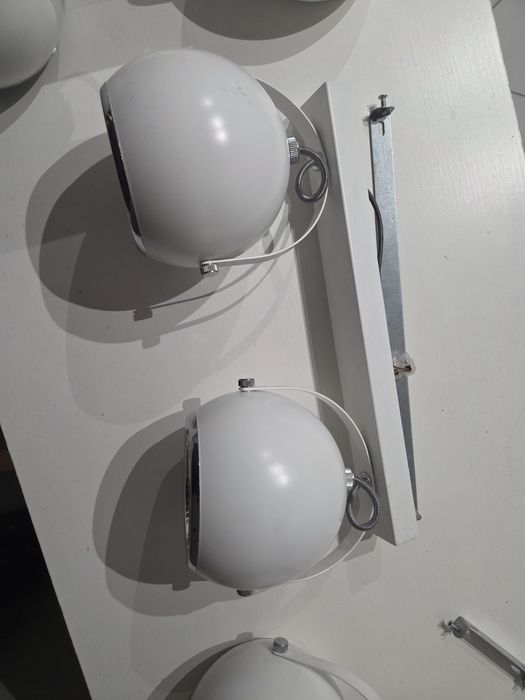 Lampa kula biala nowoczesna