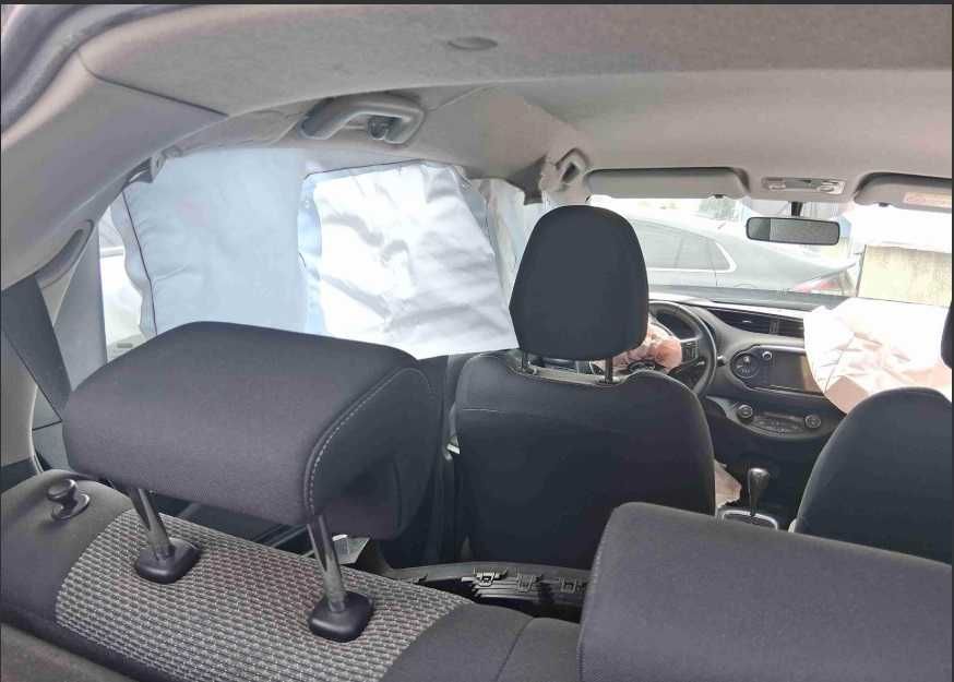 TOYOTA Yaris Salvado