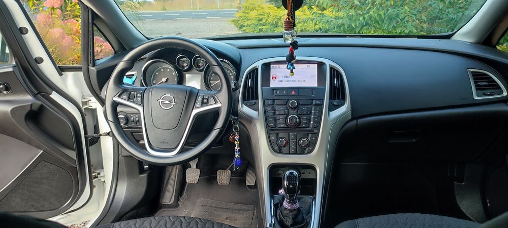Sprzedam Opel Astra J