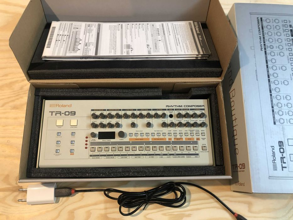 Roland tr 09 drum machine Lumiar • OLX Portugal
