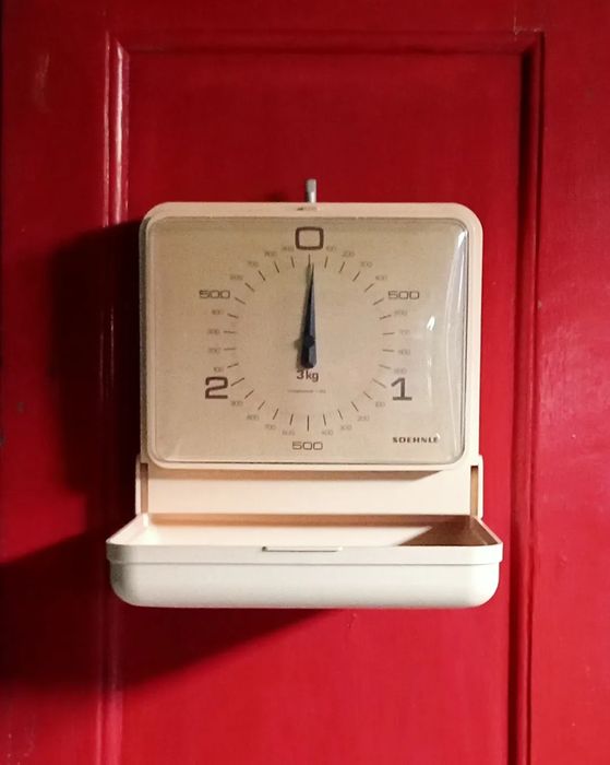 Balança de cozinha de pendurar, da marca "Soehnle".