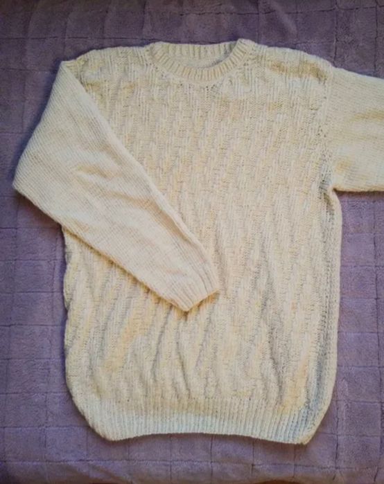 Мужской вязанный свитер