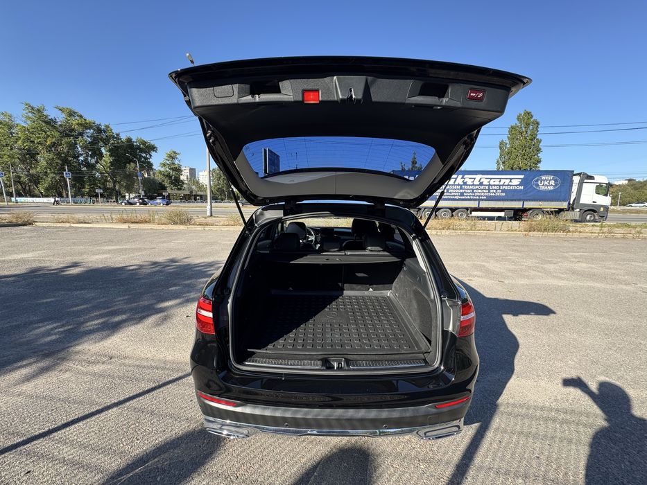 Продам Mercedes Bens GLC