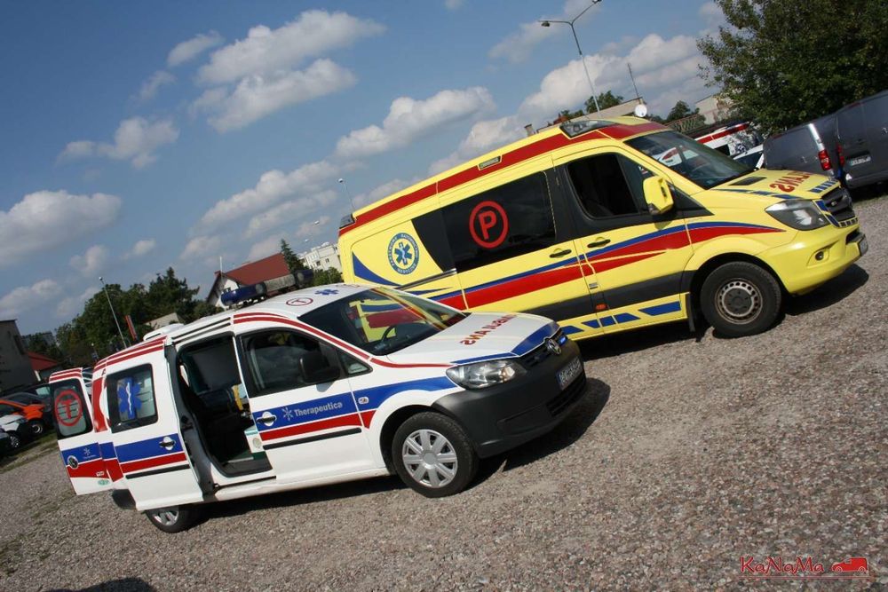 Volkswagen CADDY  SANITARNY1 karetka 3osoby sprawny LONG L2 salonPL