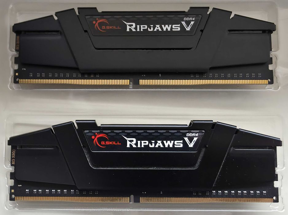 Pamięci RAM G.SKILL RipjawsV DDR4 16 GB (2x8GB DualChannel) 3200-CL14