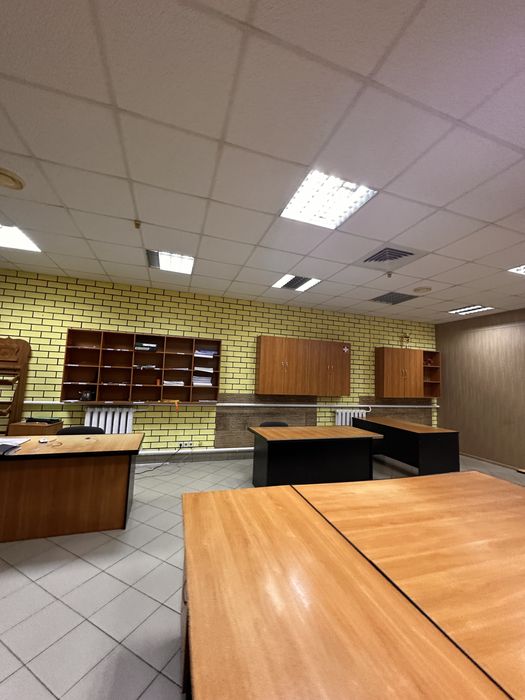 Офіси та складські приміщення Дніпровська