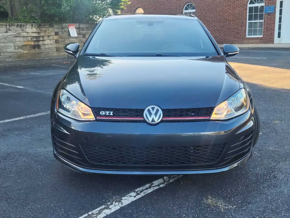 Volkswagen Golf GTI SE      2015