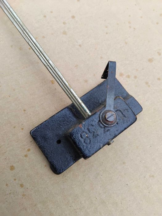 Гонг на  старинные настенный часы "Янтарь" в хорош. сост