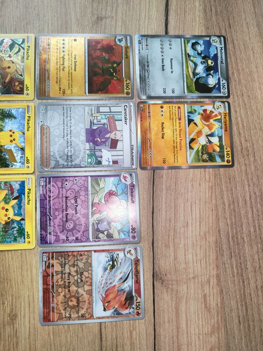 Zestaw 17 kart Pokemon hologram