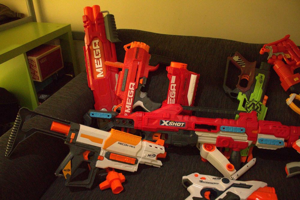 Conjunto de Nerfs para venda