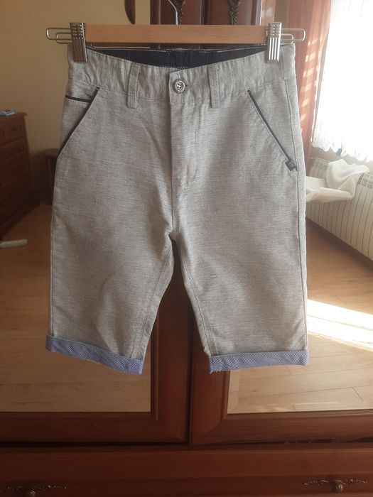 Eleganckie spodenki chłopięce r.146  stan idealny/ regulacja w pasie