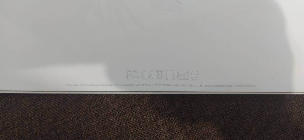 Клавиатура Apple A1843 Б/У

Характеристики клавиатуры: