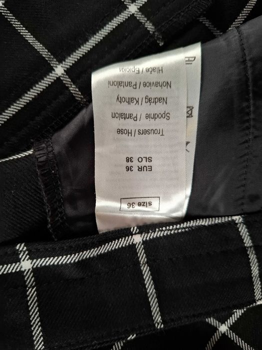 Spodnie materiałowe w kratkę Orsay 36