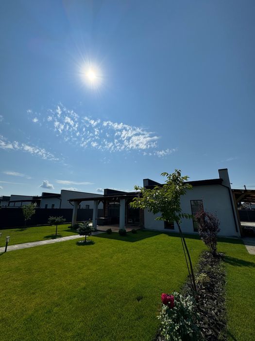 Здам будинок біля річки у Зазимʼї. Генератор !