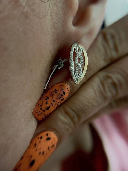 Серебряный серьги с цирконием и золотыми пластинами