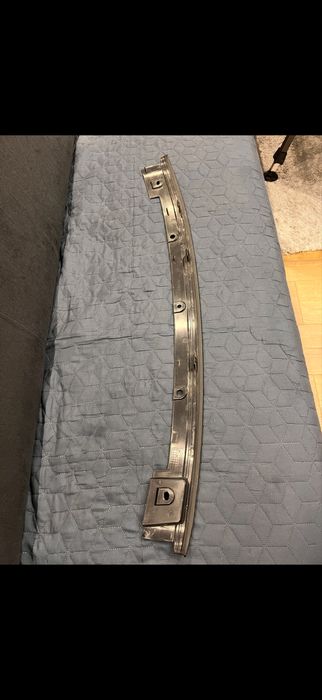 Гриль Спойлер Ущільнювач Volvo XC40 C40  Recharge