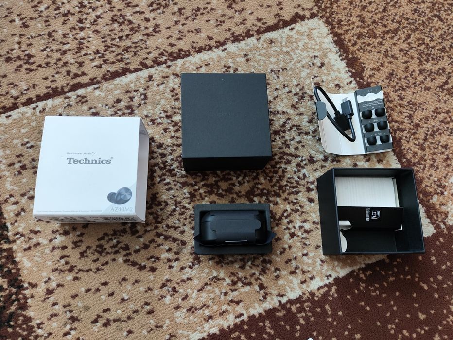 Nowe bezprzewodowe słuchawki Technics AZ40M2.