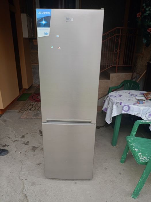 Lodówka uszkodzoną Beko
