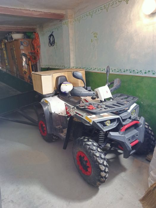 Продаю квадроцикл Форте бравес 200