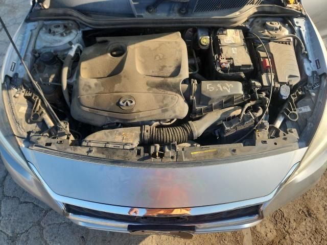 2017 Infiniti qx30  2.0 AWD