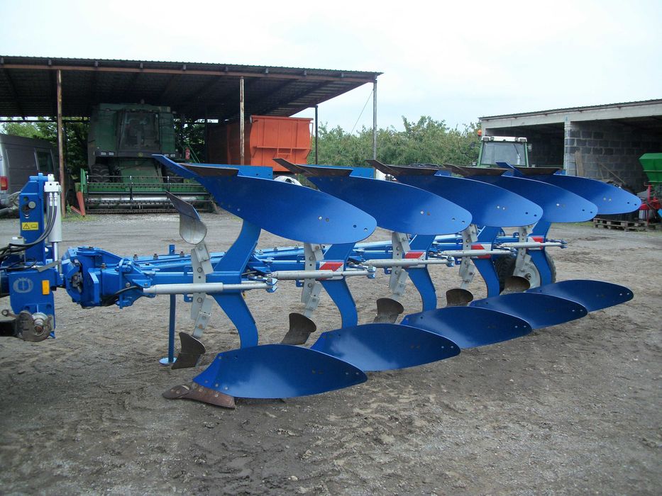 Pług obrotowy 5-skibowy OVERUM 5975H