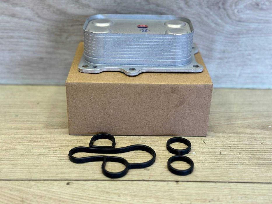 Теплообмінник масляний радіатор Fiat 500 Фіат Масляный теплообменник