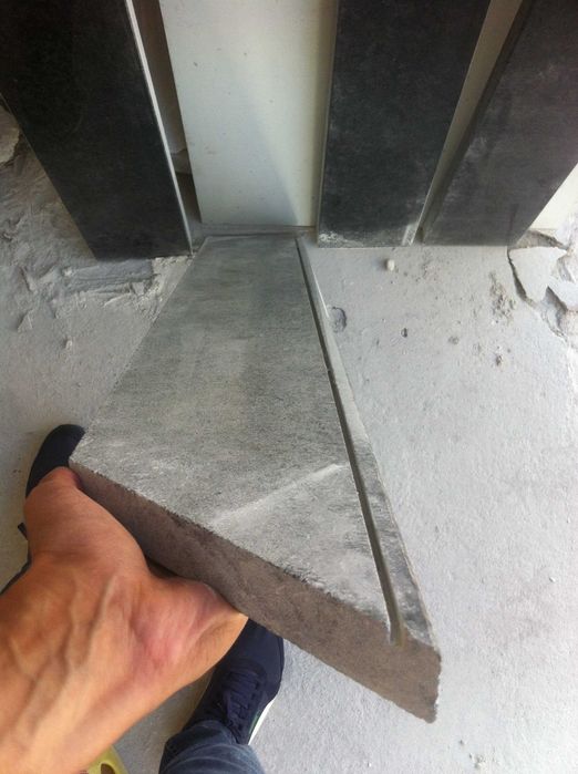 GRANITO/ PEDRA PRETO ANGOLA - 5 Peças Comprimento total 740 CM