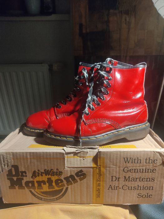 Dr. Martens Made in England, skórzane, czerwone , lakierowane, r. 38