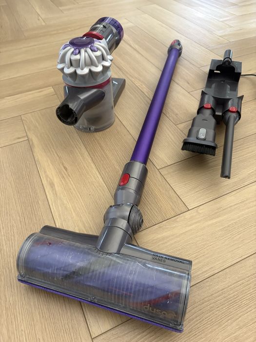 Odkurzacz pionowy Dyson V8 Origin.