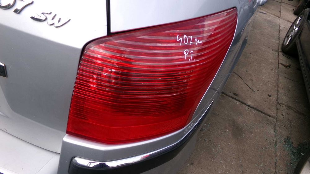Lut66 Lampa prawa tylna prawy tył peugeot 407sw wysyłka części