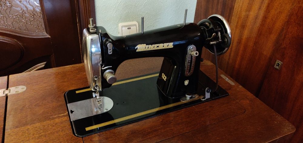 Швейная машинка Minerva 122